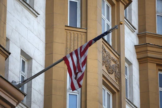 Эксперт счёл, что США потерпели неудачу в гонке вооружений из-за гиперзвукового оружия