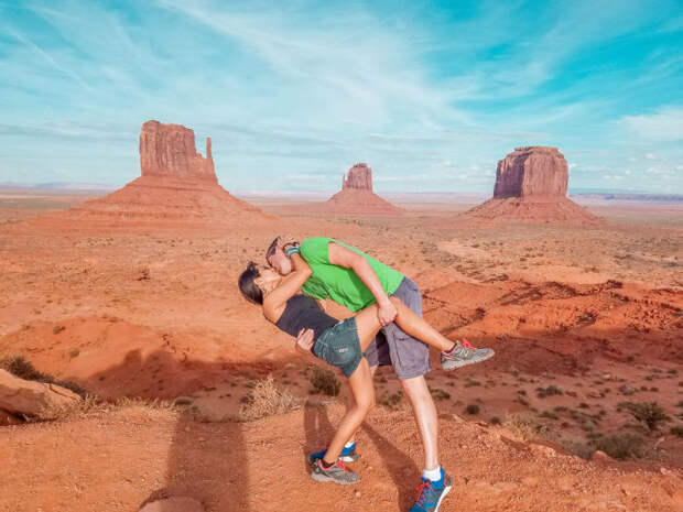 Эта пара влюбленных победила расстояние в 7000 километров