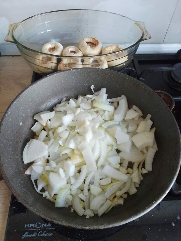 Фаршированные шампиньоны с сыром на пивной бане Мужская кулинария, Рецепт, Грибы, Кулинария, Еда, Пиво, Длиннопост