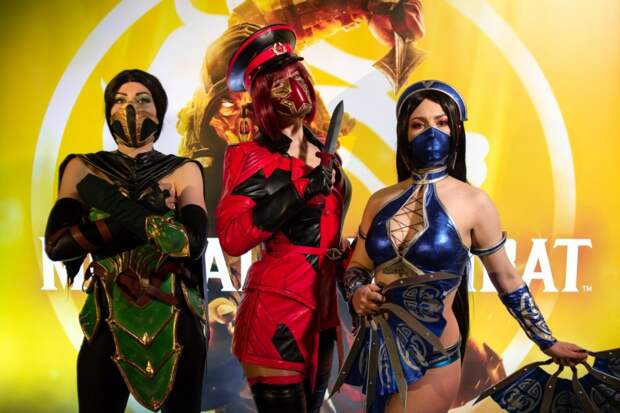 Лучший косплей по Mortal Kombat. Смертельно красивая битва!