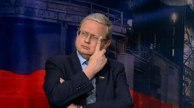 «Смерть гражданина выгодна системе»: Михаил Делягин о том, почему 30 лет труда не гарантируют пенсионерам бесплатные зубы