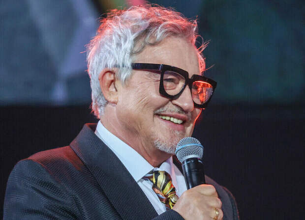 «Сладкое бремя»: Дибров раскрыл откровенные детали нового романа