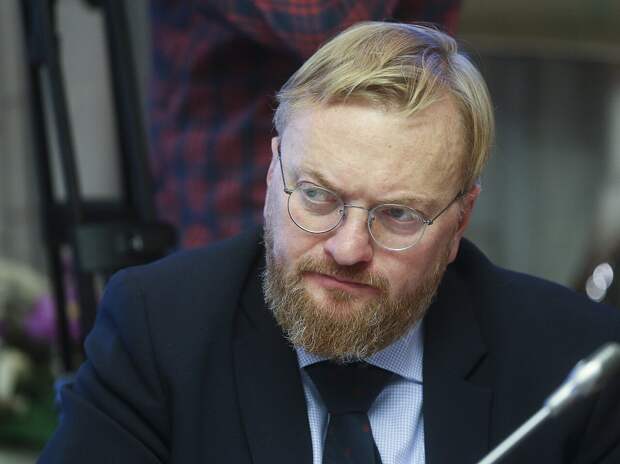 На церемонии «Шансон года» зритель оскорбил депутата Виталия Милонова