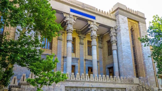 Иран опроверг информацию о ведении переговоров с США