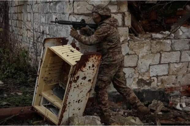 В Киеве начались страшные события: вооруженные отряды идут на Банковую