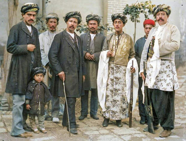 Уникальные фотографии Антона Севрюгина сделанные в Иране в начале ХХ века. Жизнь и быт Персии в цветных фотографиях Старое фото, Фотография, Иран, Персия, Тегеран, Колоризация, Историческое фото, Telegram (ссылка), Восток, Культура, Арабский мир, Длиннопост