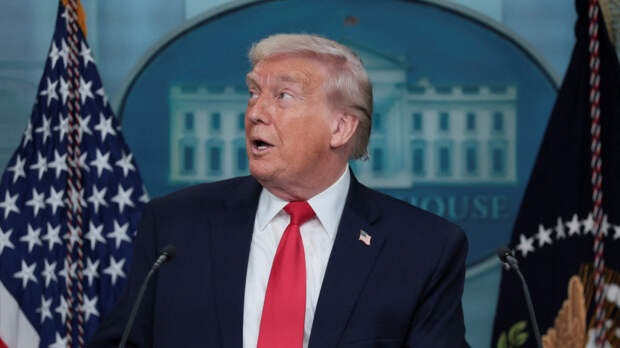 Шутка школьного уровня: как Трамп троллит Европу в соцсетях