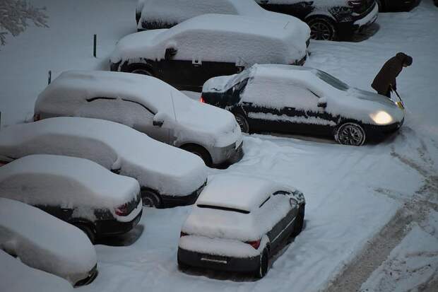 Россиянам напомнили о штрафах за неправильную парковку во дворах