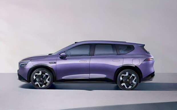 Nissan представил новый технологичный кроссовер с большим запасом хода