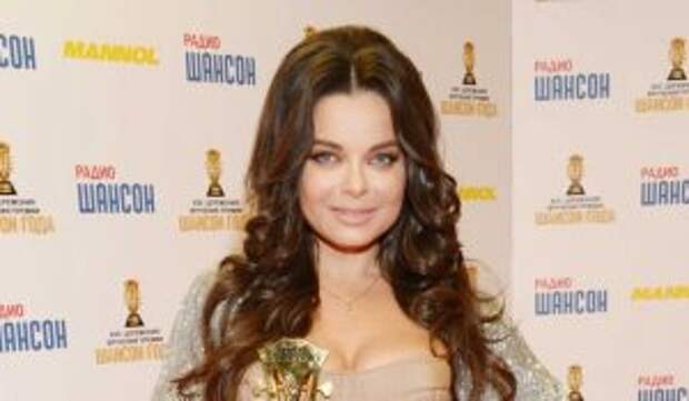 «Он ухаживал за мной»: объявилась новая соперница Наташи Королевой