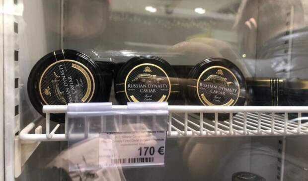 «Стоит, как золото»: икра во Владивостоке дешевле, чем в Москве?