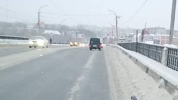 В мэрии Бийска признались, что город проигрывает стихии в уборке снега