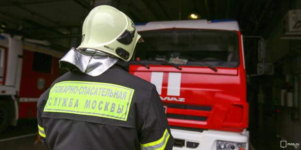 На Сущевском Валу сгорела строительная бытовка