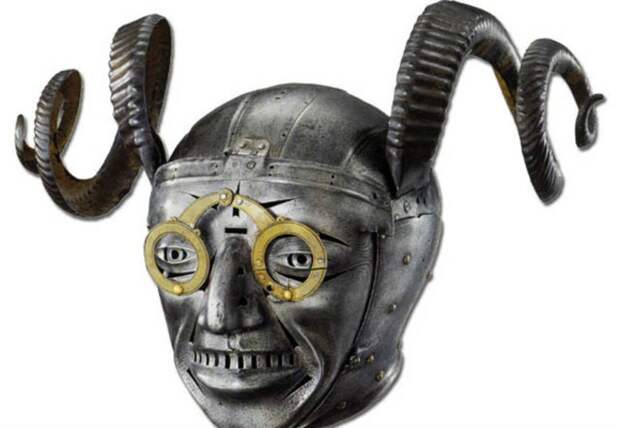 История самого необычного доспеха — рогатый шлем короля Генриха VIII