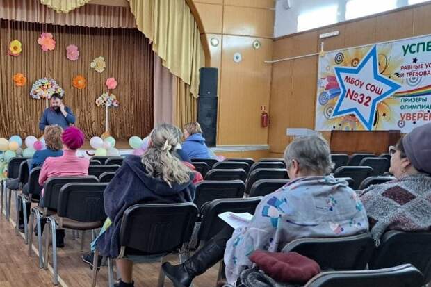 И снова  с головой в учебу: "Школа управдома" просветила представителей ТОС в Уссурийске