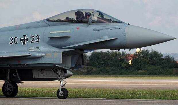 Немецкие военные лётчики увольняются из бундесвера из-за нежелания воевать с Россией