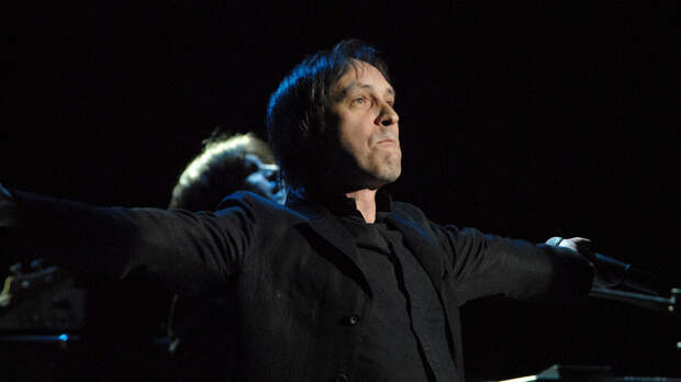 «Музыка — это не проект»: близкие Николая Носкова — о новых песнях, вдохновении и трибьют-шоу