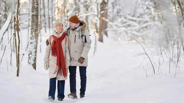 -Давай так, если дашь, то едем ко мне, а если нет, оставлю тут в лесу. Пред новогоднее свидание Натальи 46 лет.