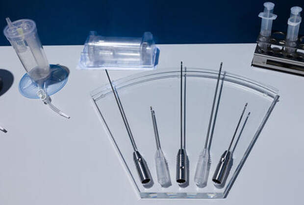 Некроз и гематомы: краснодарка рискует остаться без ног из-за неудачной липосакции ягодиц