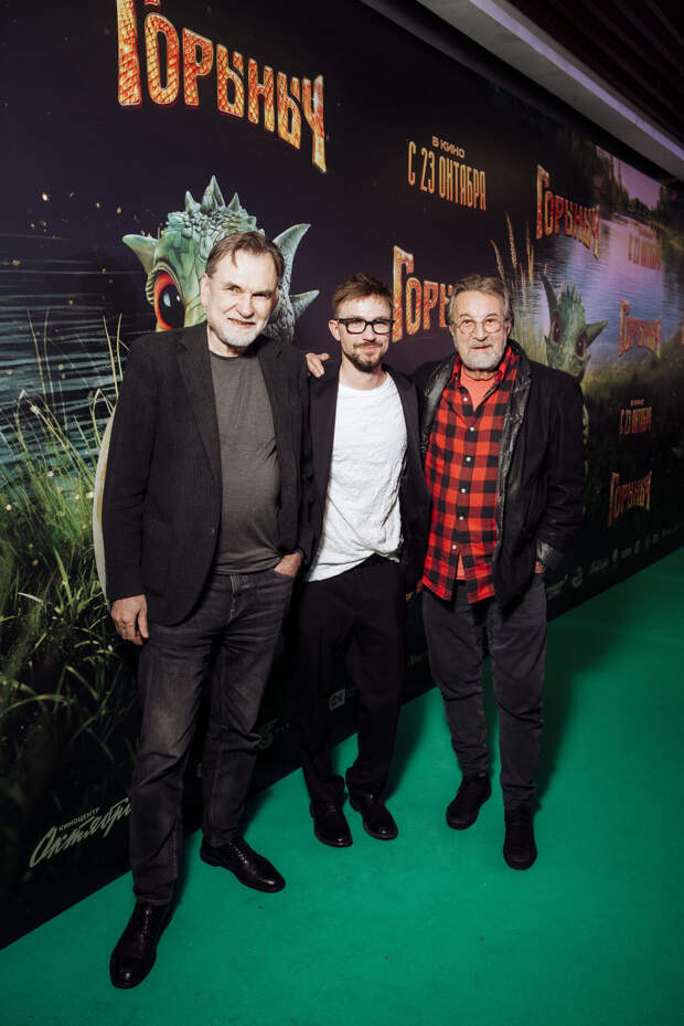 Чешуйчатый друг: Александр Петров, Ольга Дибцева и Сергей Маковецкий Чешуйчатый друг: Александр Петров, Ольга Дибцева и Сергей Маковецкий