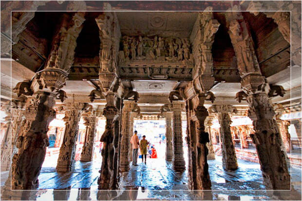 Руины Виджаянагары по сей день поражают воображение своим былым величием.