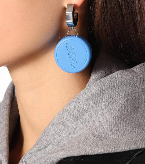 Серьги из крышек от пластиковых бутылок - новый тренд?