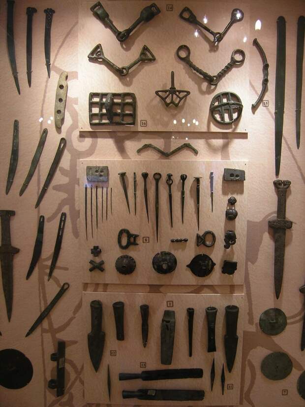 экспонаты из минусинского музея