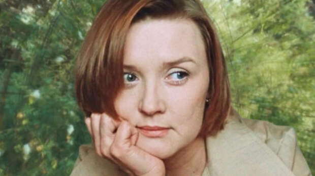 Почему Юлия Меньшова не плакала на церемонии прощания с матерью