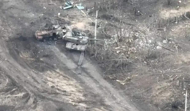 AP: Американские танки Abrams сняты с линии фронта и выведены в тыл украинской армии