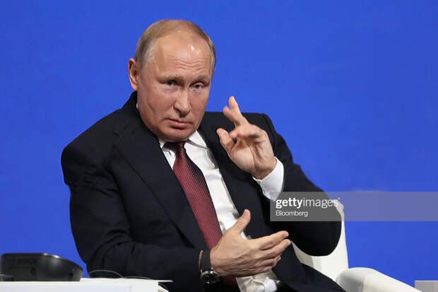 Hands-Putin