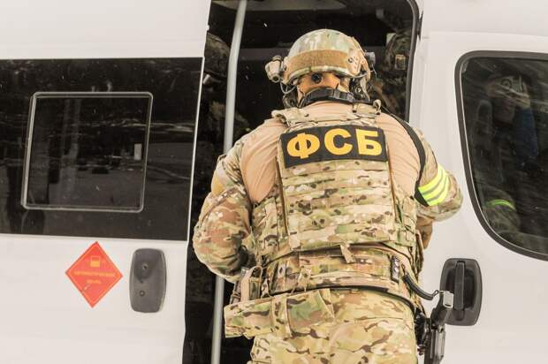 ФСБ задержала 15-летнего подростка за подготовку диверсии под Архангельском