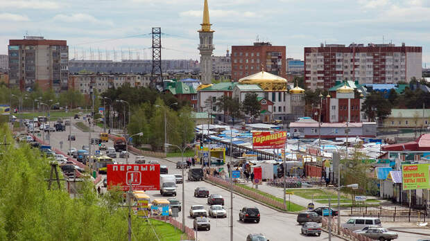 Новый понтонный мост установили за 10 часов в Сургутском районе Югры 