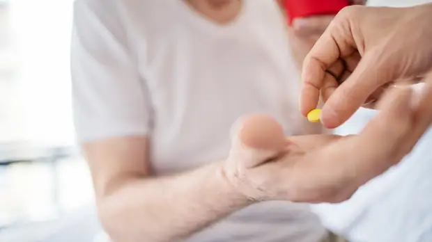 В Госдуме предложили не включать в тариф на лечение лекарства, принесённые в больницу пациентом