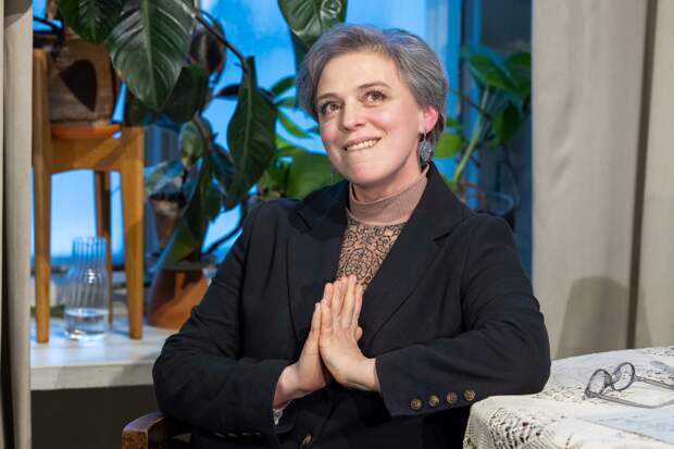 Как чеховскую героиню Нелли Уваровой пытались осудить в спектакле «Три»