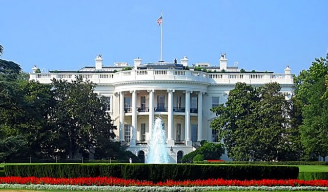 Власти США стали расшаркиваться перед нефтяной индустрией