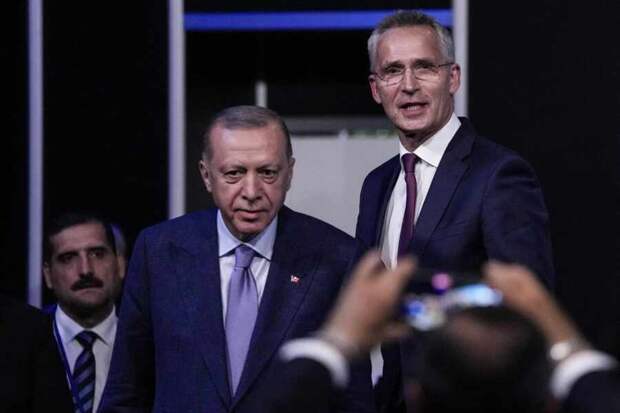 Запад может попытаться повторить попытку смещения Эрдогана силовым путем