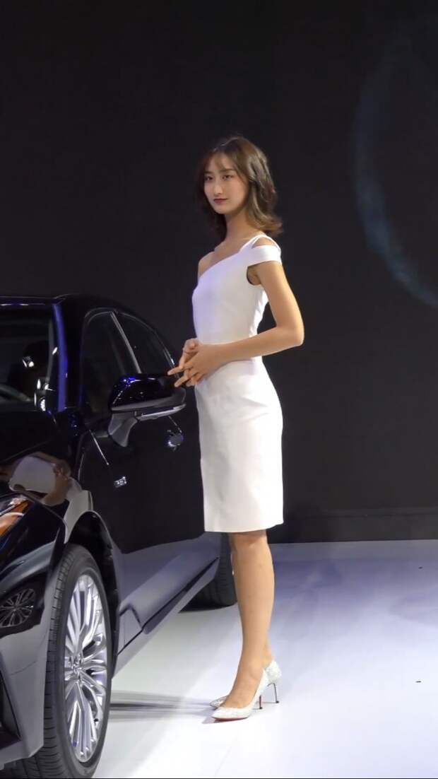 Девушки Auto Guangzhou 2018