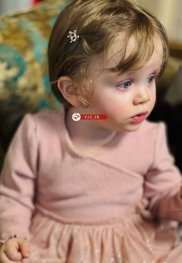 В числе прочих родственников Хомейни вместе с ним погибла его внучка