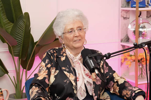 73-летняя эскортница рассказала о сексуальной фантазии с участием известных политиков