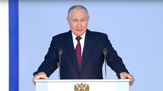 AP: решение Москвы приостановить договор СНВ испугало Запад