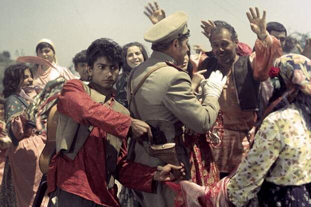 Вечно молодые, вечно неуловимые: как Эдмонд Кеосаян снял свой бессмертный вестерн