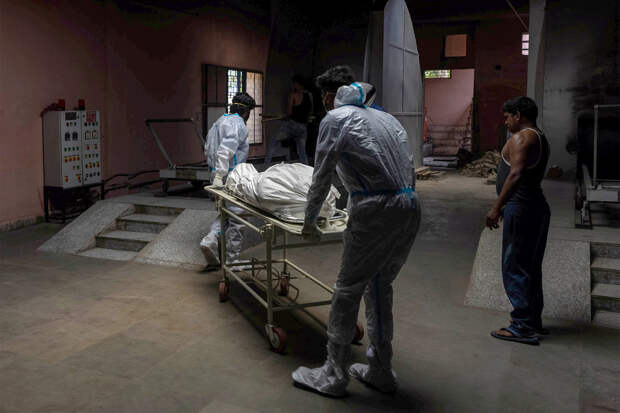 В Индии из-за топливного кризиса остановились крематории