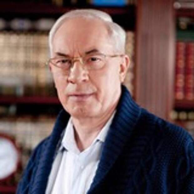 Бывший премьер Украины Азаров: Янукович в 2014 году мог разогнать майдан