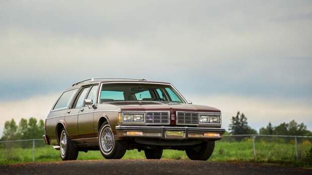 Oldsmobile Custom Cruiser — на таких ездили американские семьи
