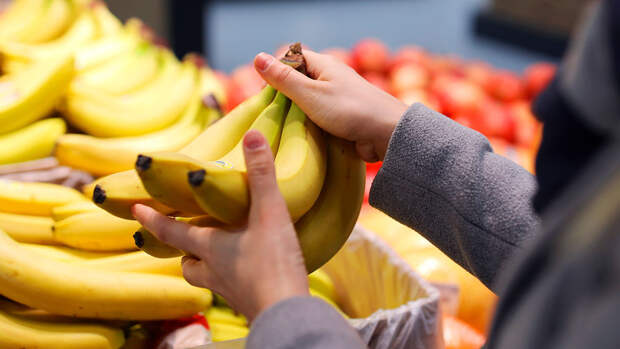 Биолог Лялина: бананы и другие богатые калием фрукты помогают снизить давление