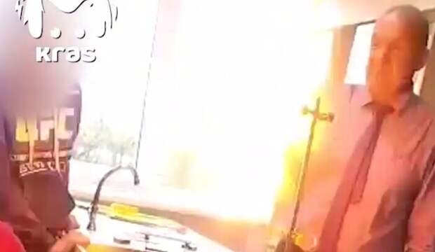 Перебрал с реактивами: директор школы устроил взрыв на уроке химии