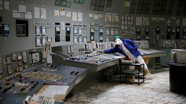 Годовщину аварии на Чернобыльской АЭС отметили на Митинском кладбище