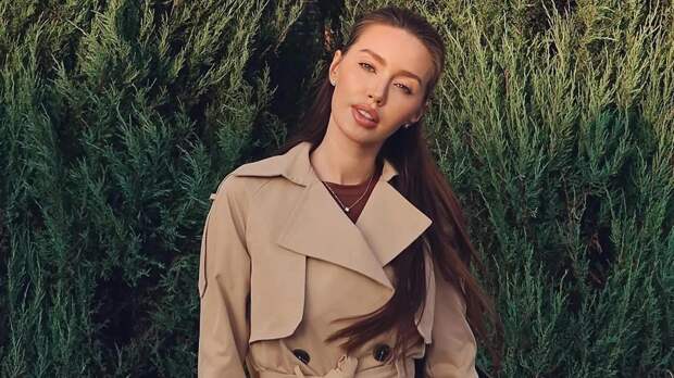 Анастасия Костенко раскрыла, почему до сих пор не въехала в дом, подаренный Тарасовым: «Двигаемся вперёд»