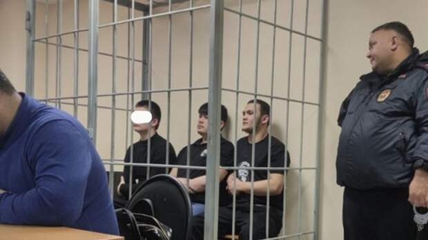 «Нам не было дела до того, кто вы»: напавшие на депутата Матвеева попросили прощения «за случайные события»