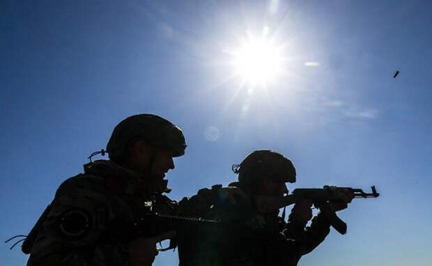 Воевал за Россию. Был ранен. Поехал к родным в Казахстан. Повязали. Получил 6 лет как наемник